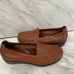 SAS Weave   Tripad technology Chestnut Brown Leather Loafers